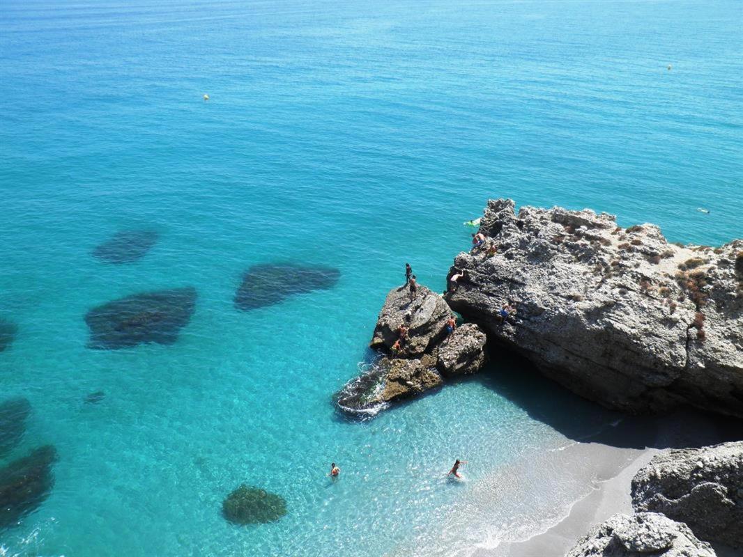 Loft Moderno Y Acogedor Centrico Y Silecioso Lägenhet Nerja Exteriör bild