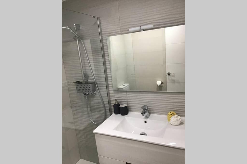 Loft Moderno Y Acogedor Centrico Y Silecioso Lägenhet Nerja Exteriör bild